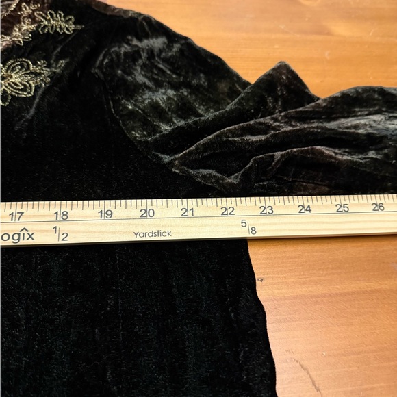 Vintage Green Black Velvet Peasant Blouse Women’s L Embroidery Earthy Grunge - Picture 7 of 8